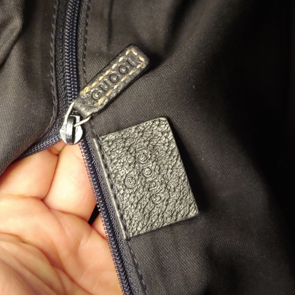 Authentic Gucci GG Monogram Supreme Sherry Web Pop Tote Bag - Picture 9 of 11